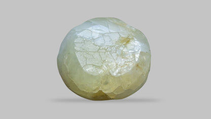 Cat's Eye (Lehsuniya) 4.13 Carats / 4.54 Ratti