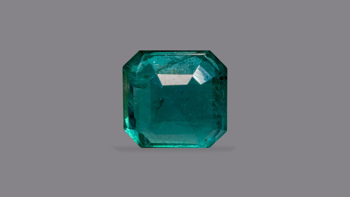 Zambian Emerald (Panna) 4.71 Carats / 5.18 Ratti