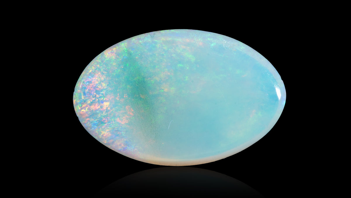 White Opal With Fire 4.82 Carats / 5.3 Ratti
