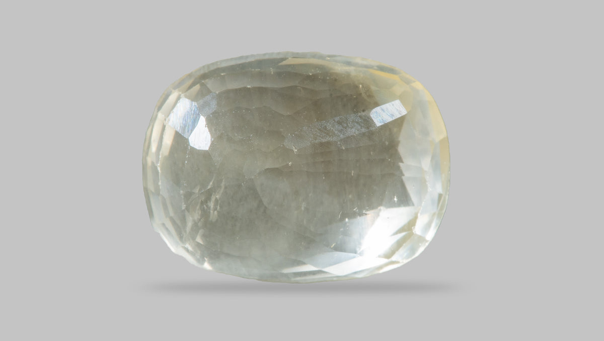 Natural Yellow Sapphire 5.83 Carats / 6.41 Ratti