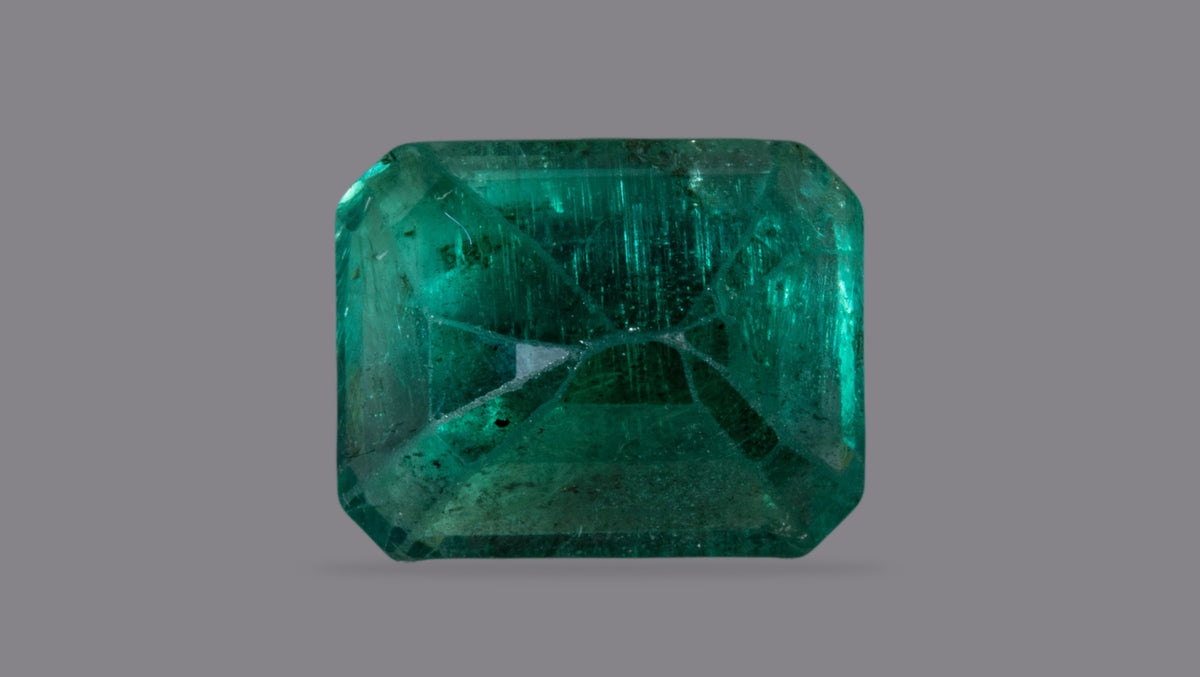 Zambian Emerald (Panna) 2.76 Carats / 3.03 Ratti