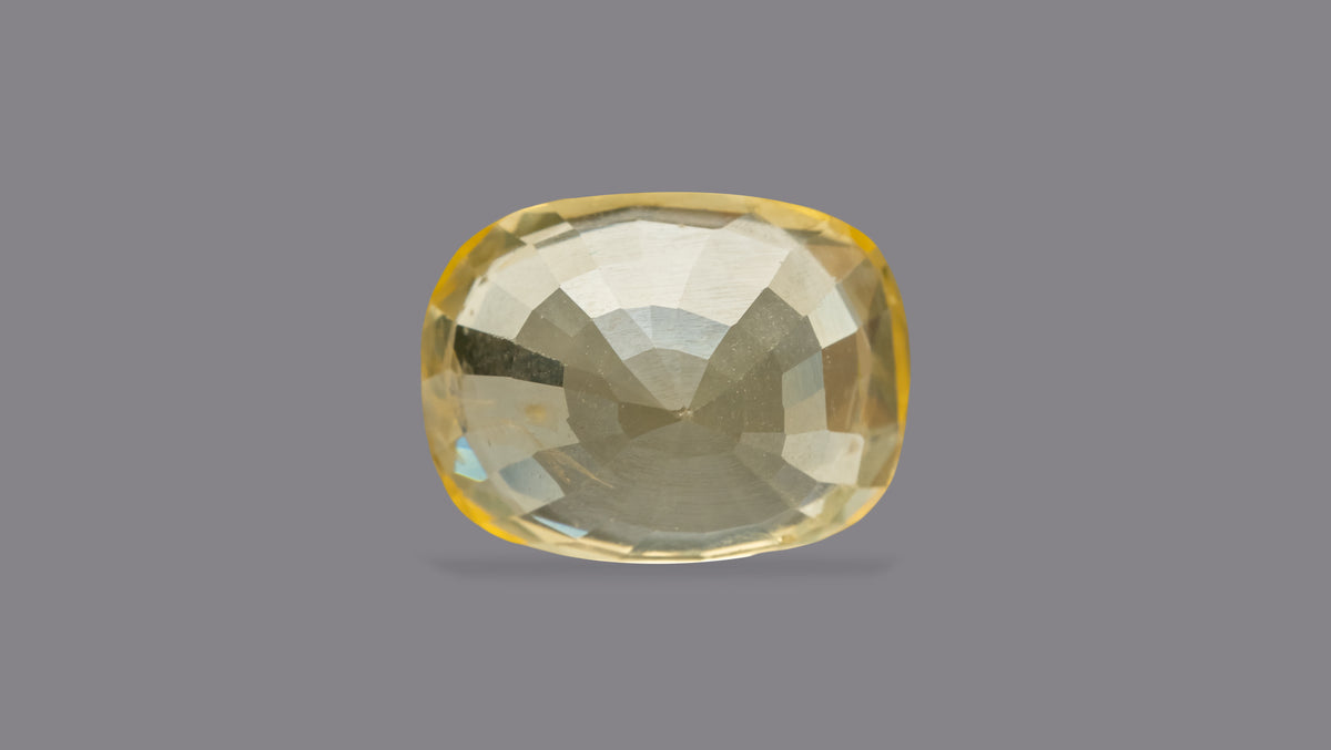 Natural Yellow Sapphire 7.20 Carats / 7.91 Ratti