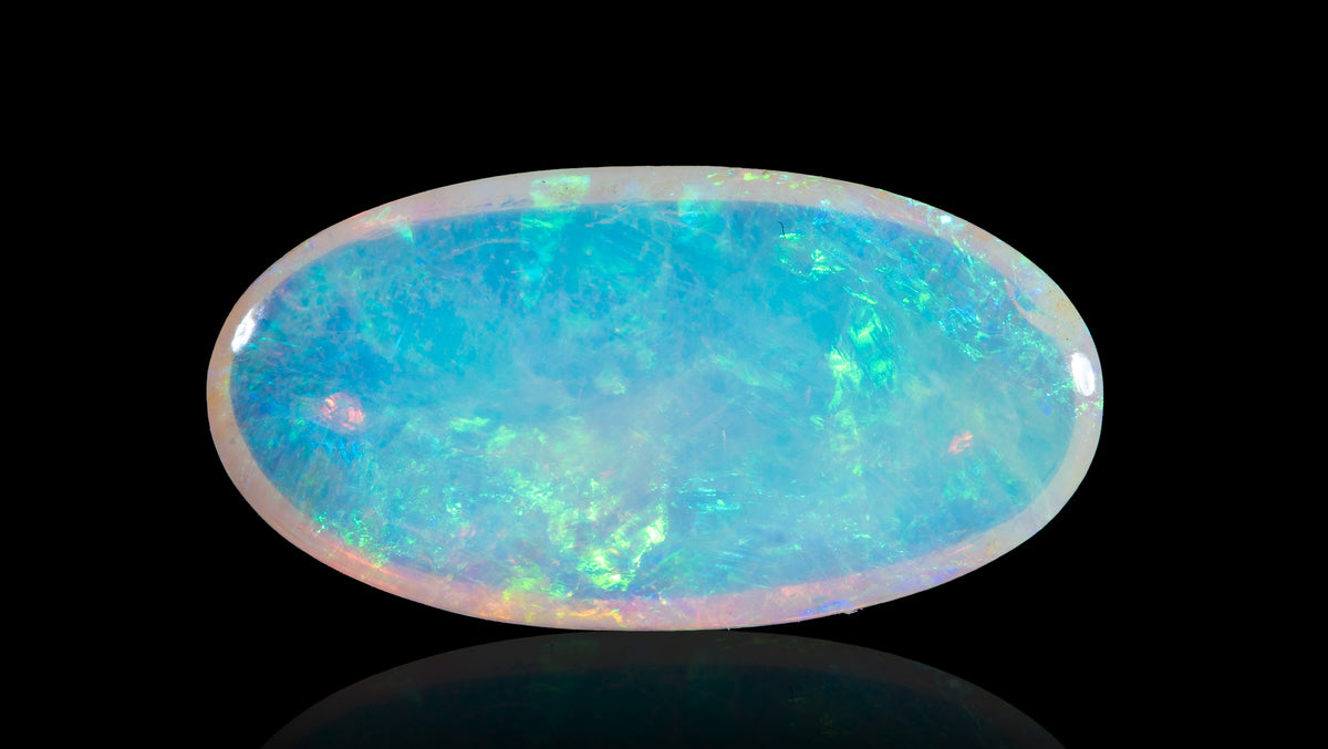 White Opal With Fire 4.33 Carats / 4.76 Ratti