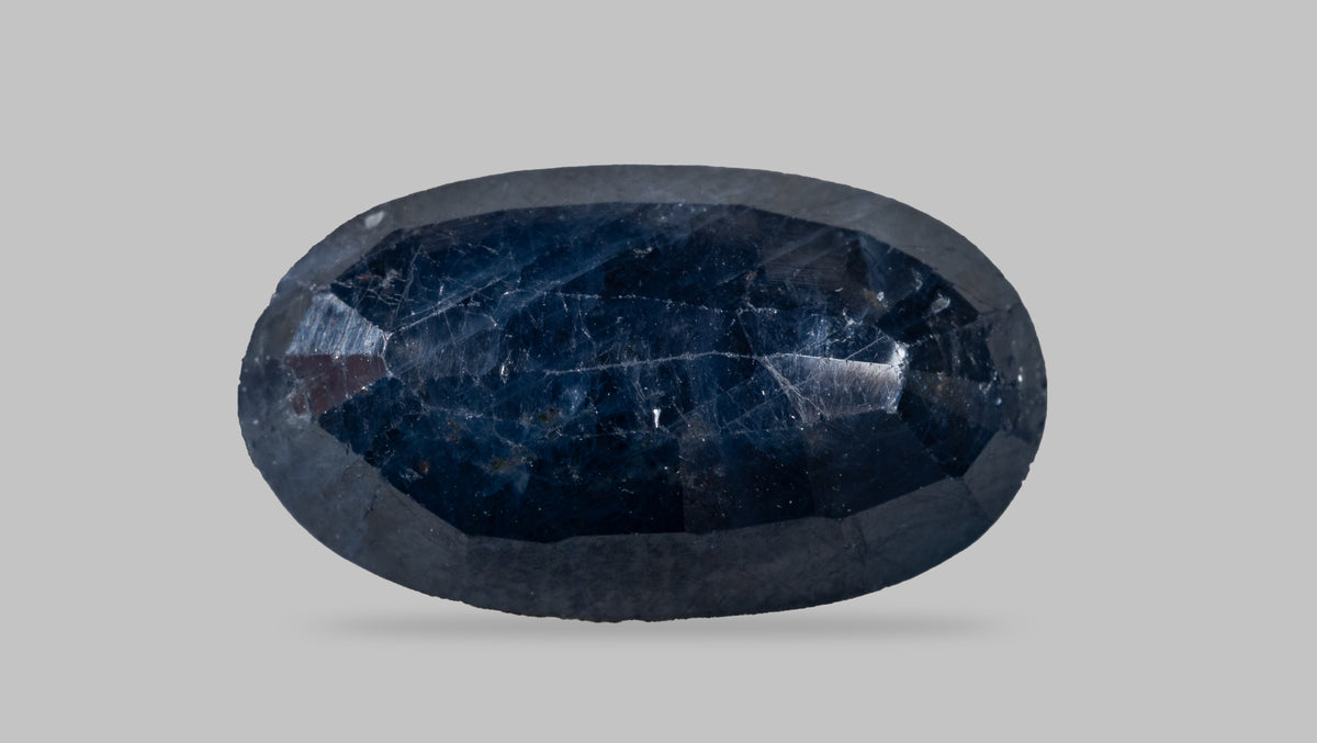Natural Blue Sapphire 7.46 Carats / 8.2 Ratti