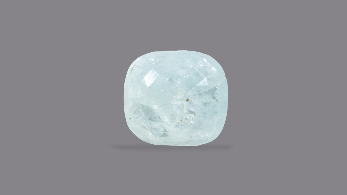 Natural Blue Sapphire 8.71 Carats / 9.57 Ratti