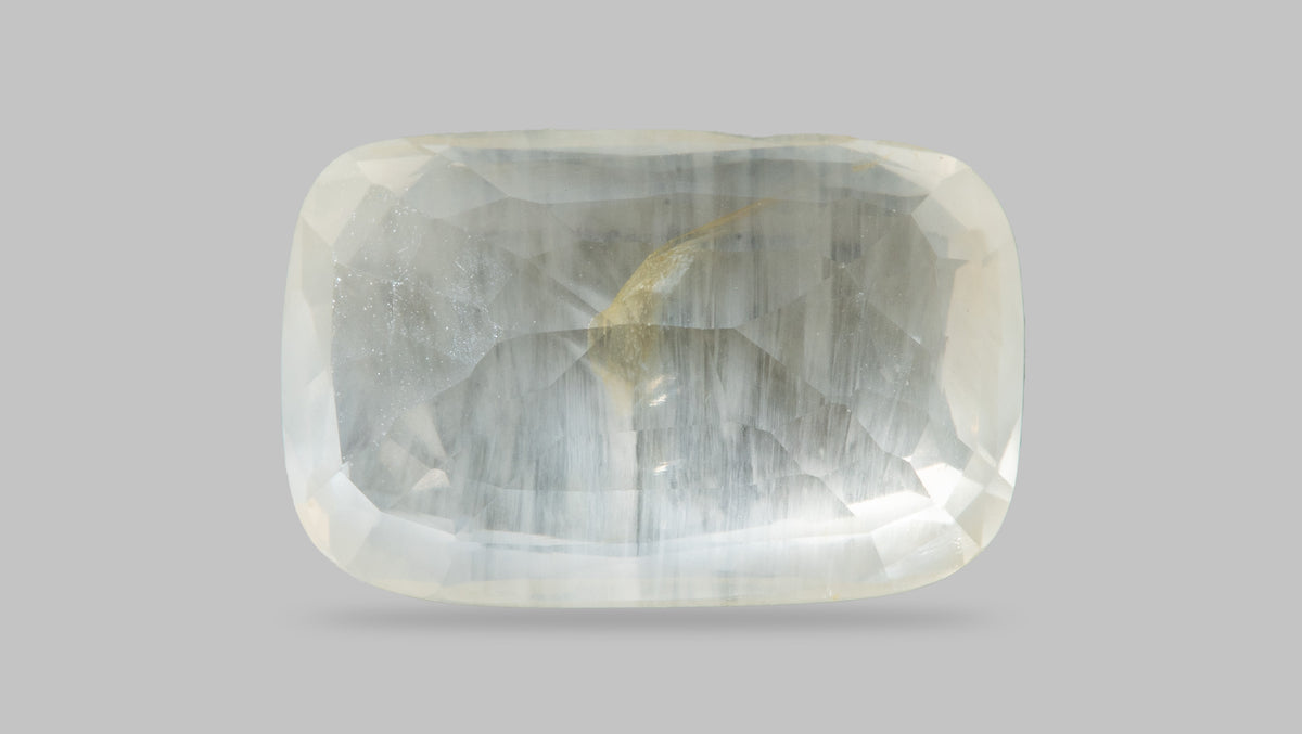 Natural Yellow Sapphire 5.80 Carats / 6.37 Ratti