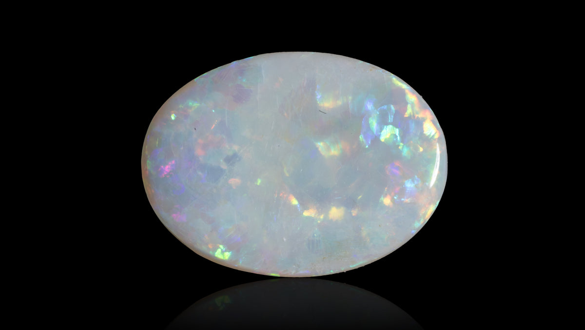 White Opal With Fire 2.92 Carats / 3.21 Ratti