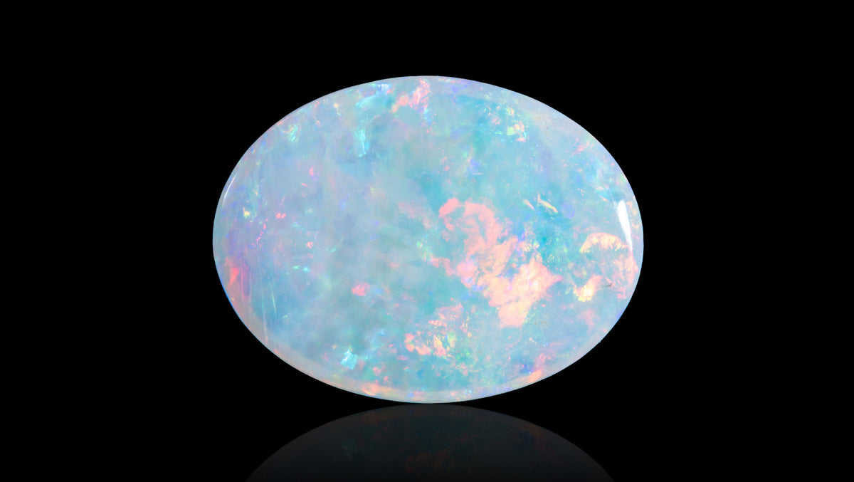White Opal With Fire 4.62 Carats / 5.08 Ratti