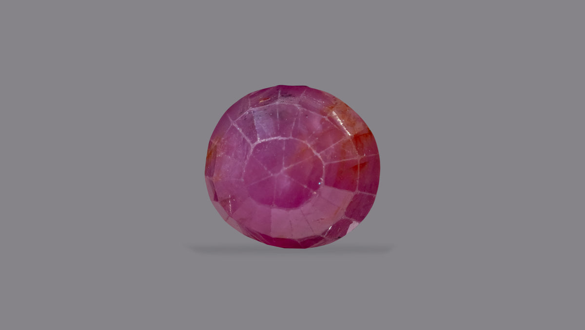 African Ruby (Manik) 4.90 Carats / 5.38 Ratti