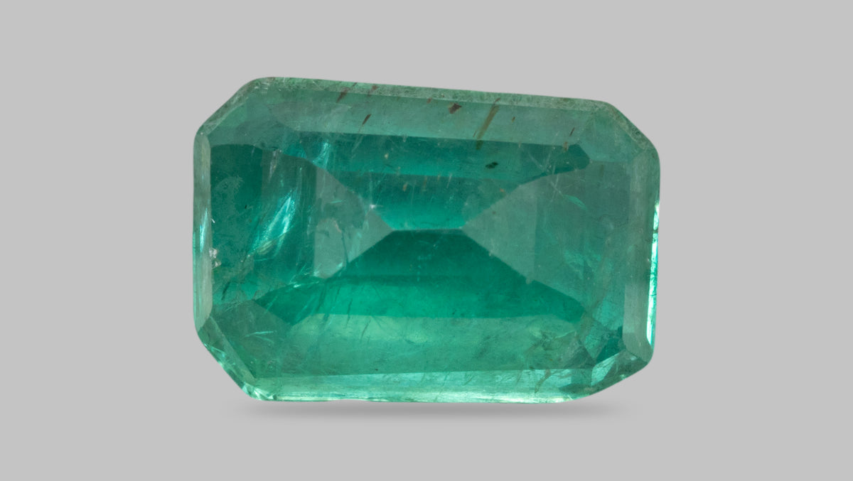 Zambian Emerald (Panna) 1.91 Carats / 2.1 Ratti