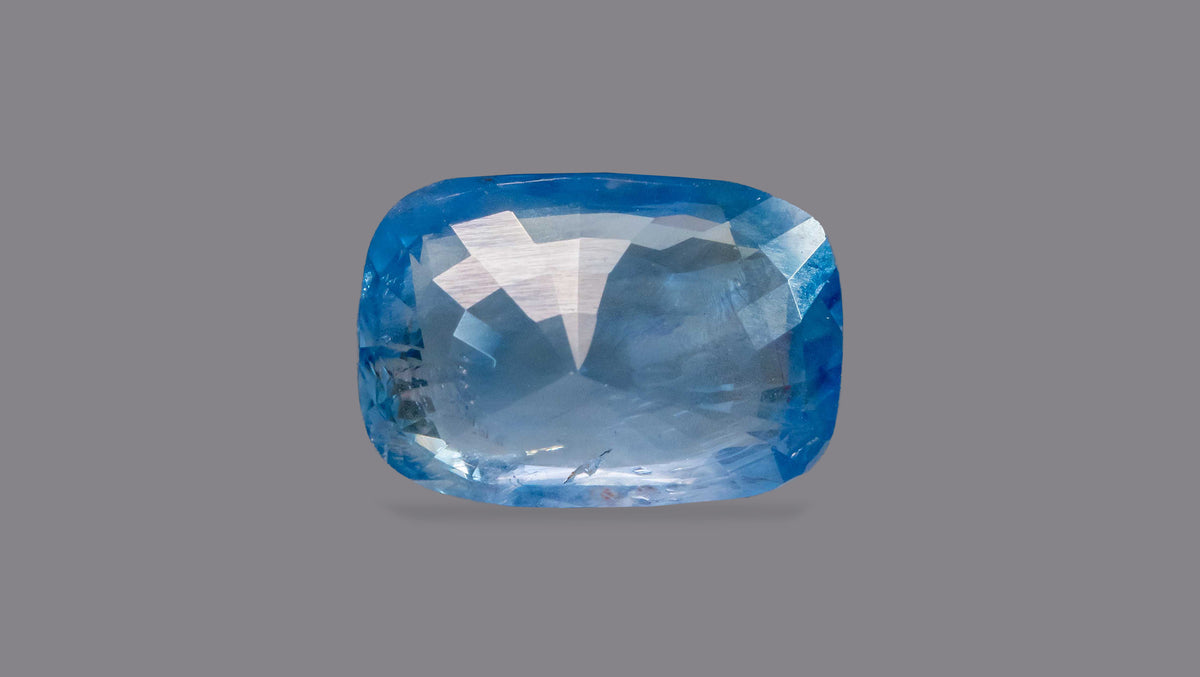 Natural Blue Sapphire 5.05 Carats / 5.55 Ratti