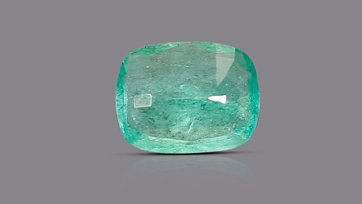 Zambian Emerald (Panna) 4.46 Carats / 4.9 Ratti
