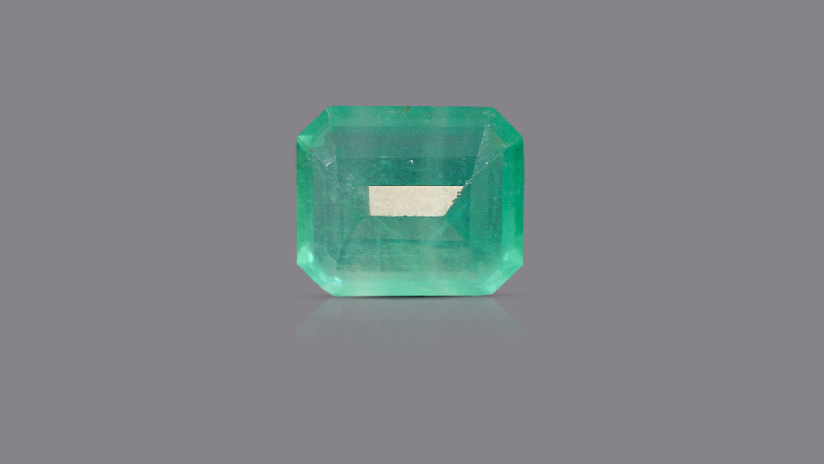Zambian Emerald (Panna) 6.37 Carats / 7 Ratti