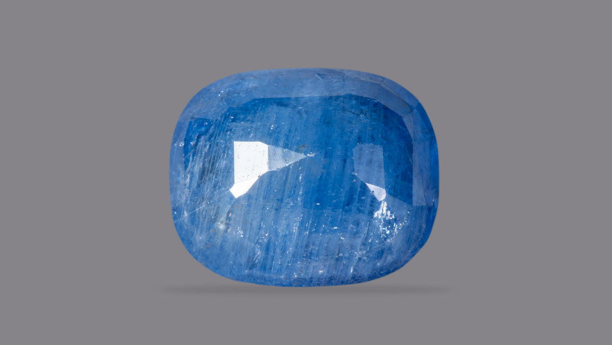 Natural Blue Sapphire 11.46 Carats / 12.59 Ratti