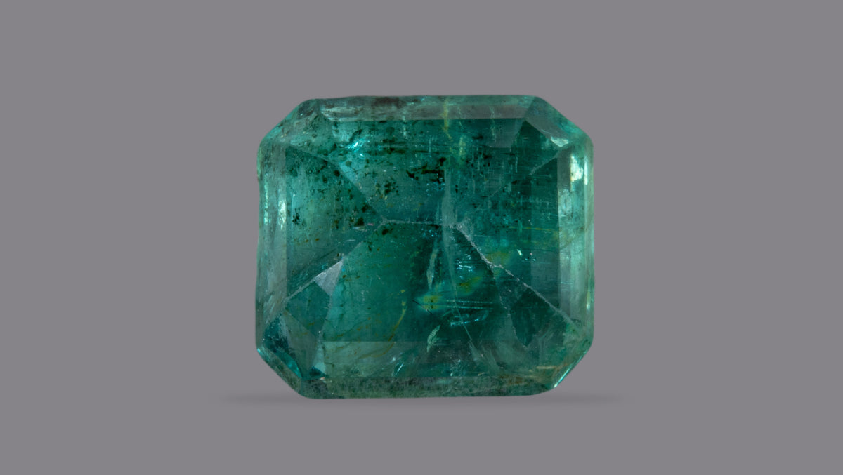 Zambian Emerald (Panna) 2.76 Carats / 3.03 Ratti