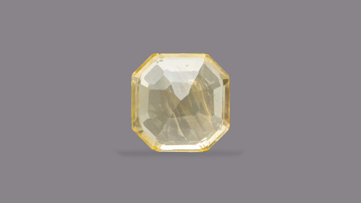 Natural Yellow Sapphire 7.65 Carats / 8.41 Ratti
