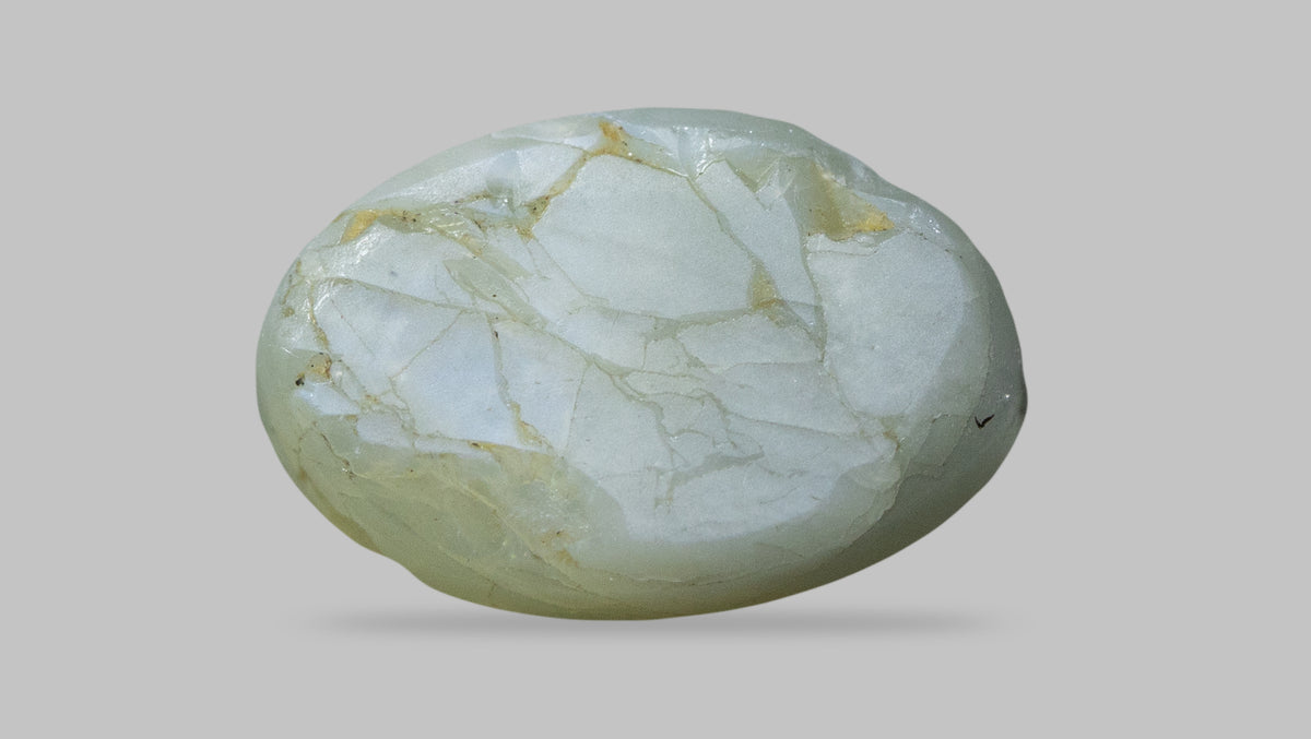 Cat's Eye (Lehsuniya) 3.01 Carats / 3.31 Ratti