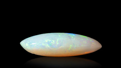 White Opal With Fire 3.96 Carats / 4.35 Ratti