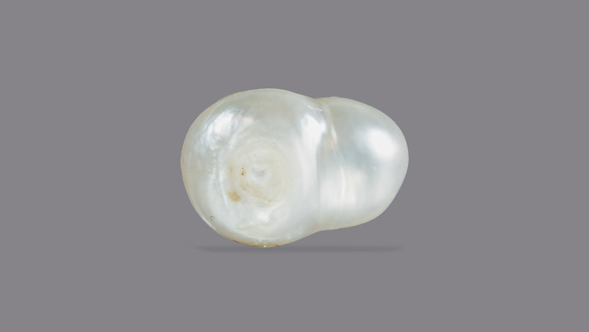 Basra Pearl 6.40 Carats / 7.03 Ratti