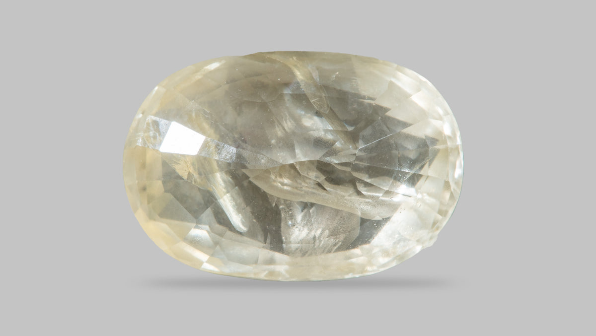 Natural Yellow Sapphire 9.47 Carats / 10.41 Ratti