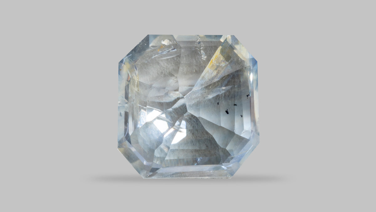 Natural Pitambari 3.98 Carats / 4.37 Ratti