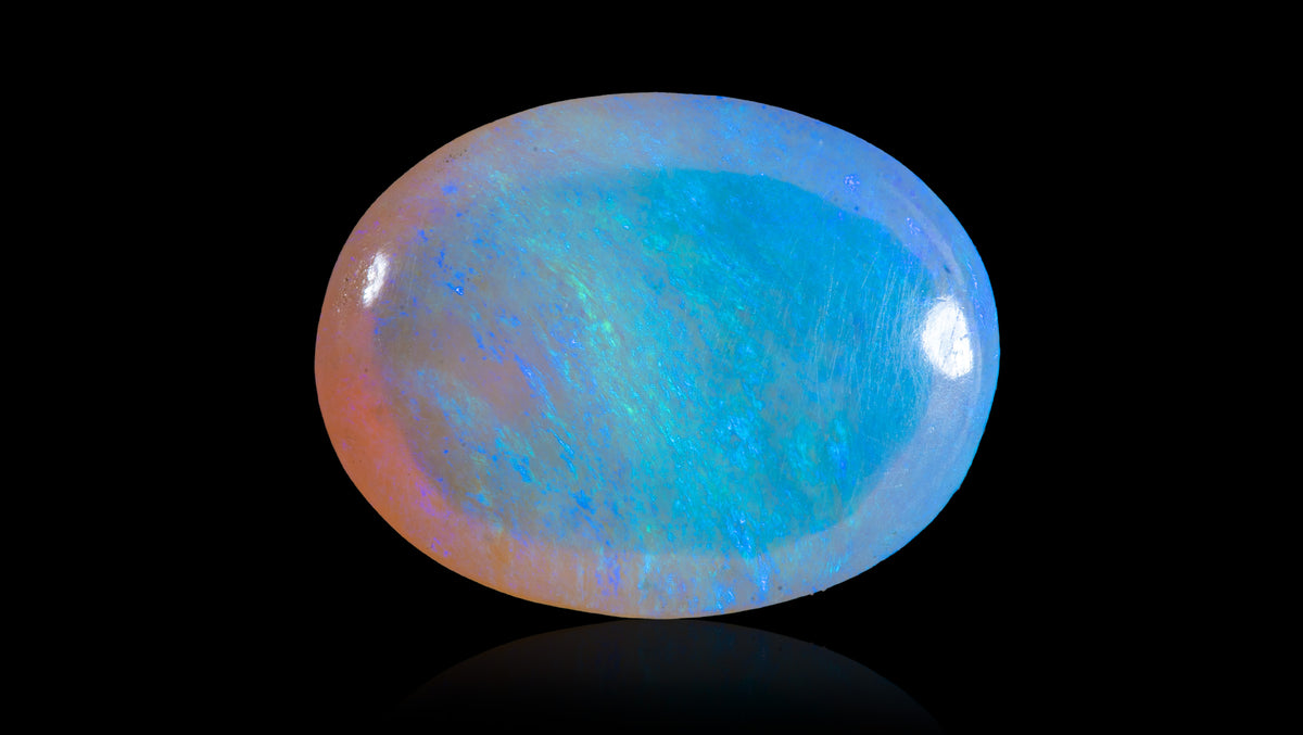 White Opal With Fire 10.84 Carats / 11.91 Ratti