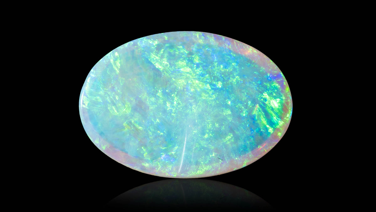 White Opal With Fire 3.92 Carats / 4.31 Ratti