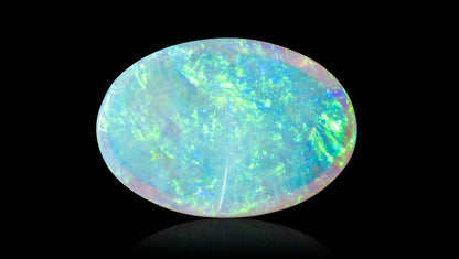 White Opal With Fire 3.92 Carats / 4.31 Ratti