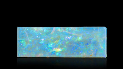 White Opal With Fire 6.75 Carats / 7.42 Ratti