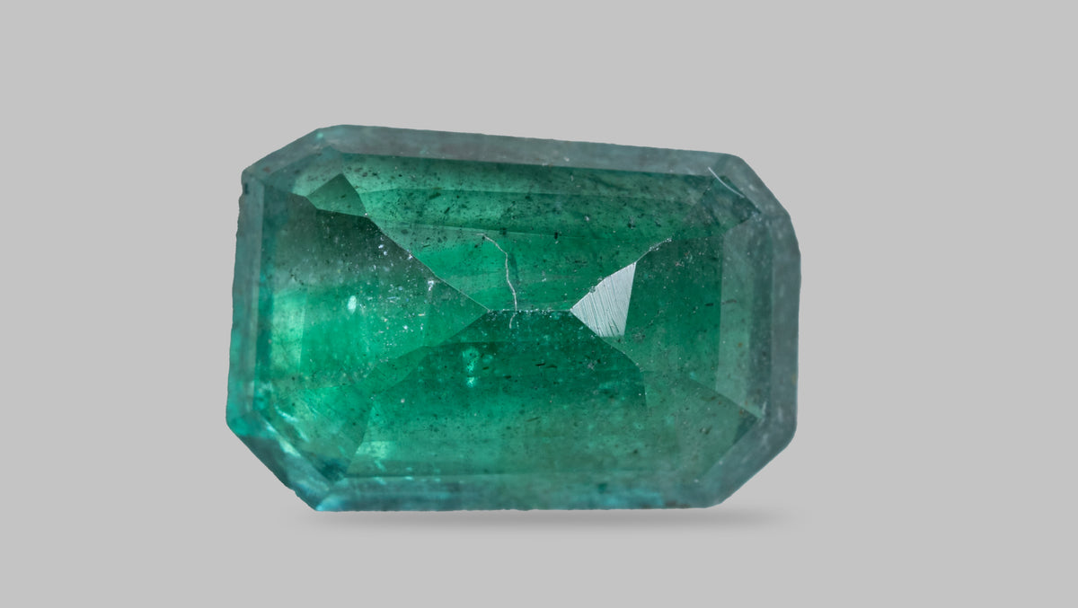 Zambian Emerald (Panna) 3.13 Carats / 3.44 Ratti