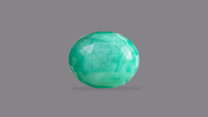 Zambian Emerald (Panna) 7.22 Carats / 7.93 Ratti