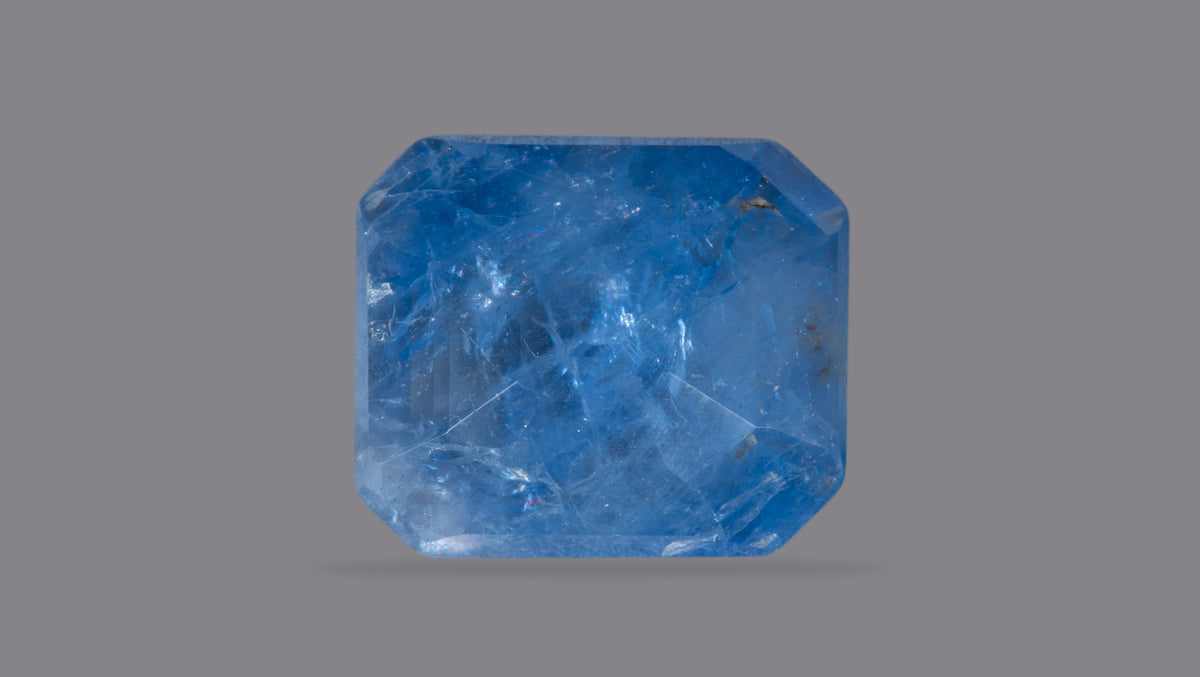 Natural Blue Sapphire 4.08 Carats / 4.48 Ratti