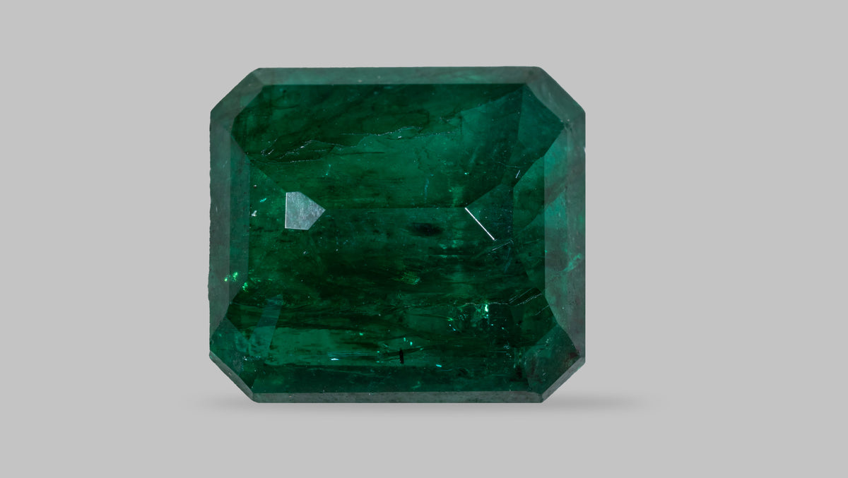 Zambian Emerald (Panna) 4.73 Carats / 5.2 Ratti