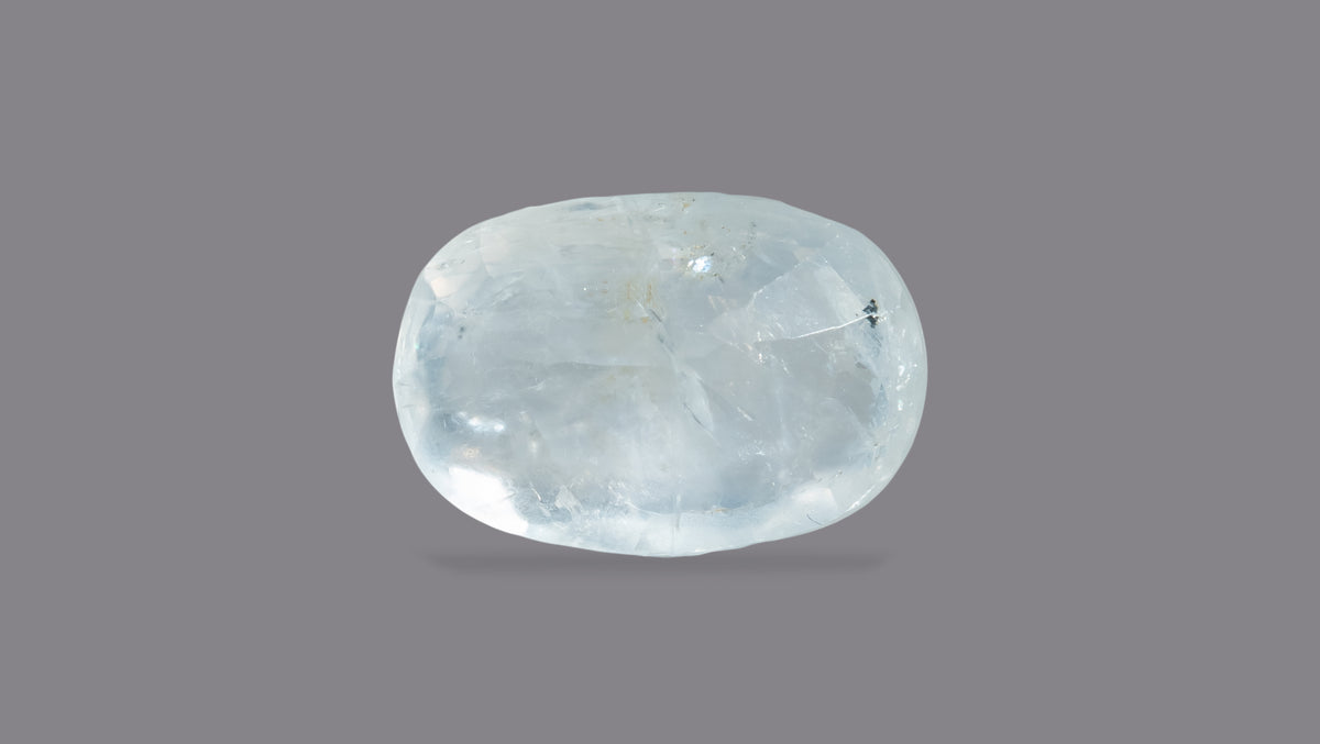 Natural Blue Sapphire 5.38 Carats / 5.91 Ratti