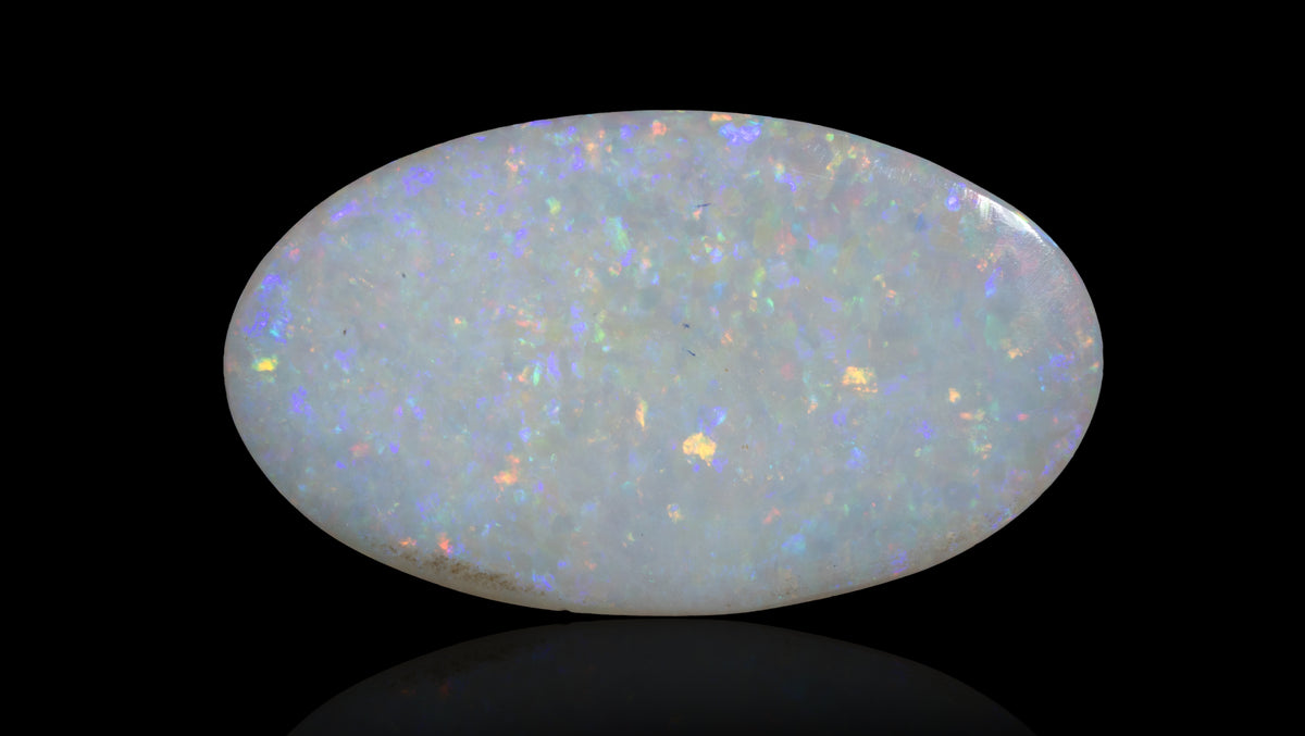 White Opal With Fire 3.96 Carats / 4.35 Ratti