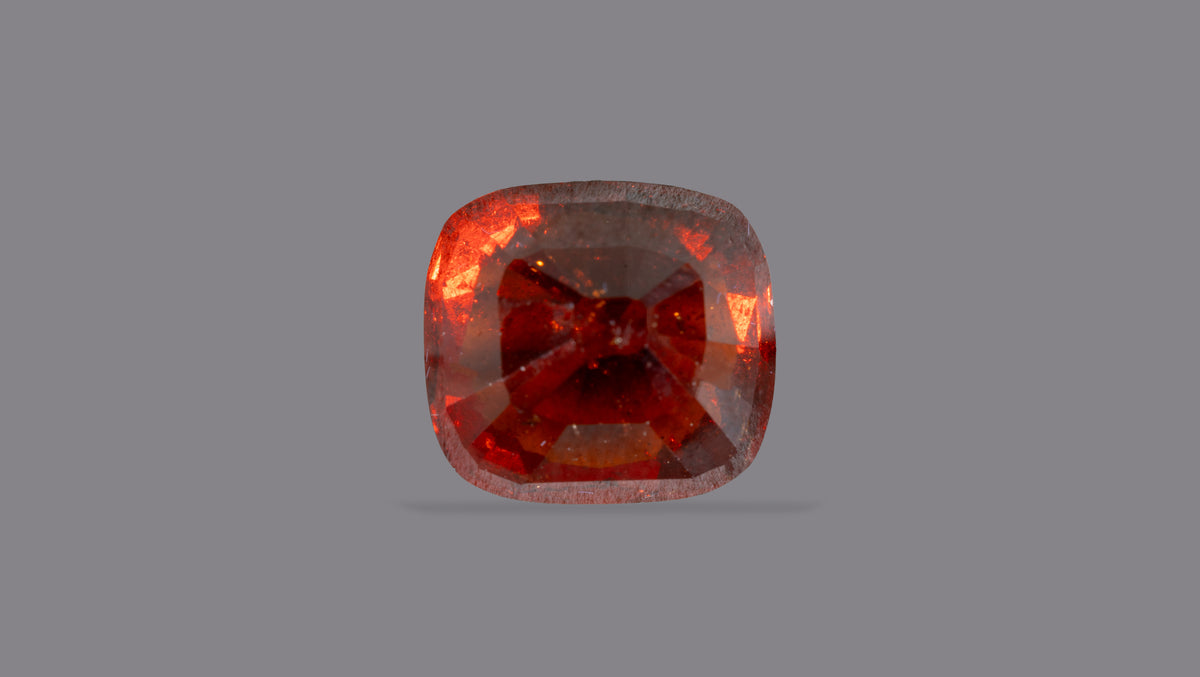Sri-Lankan Hessonite (Gomed) 14.05 Carats / 15.44 Ratti
