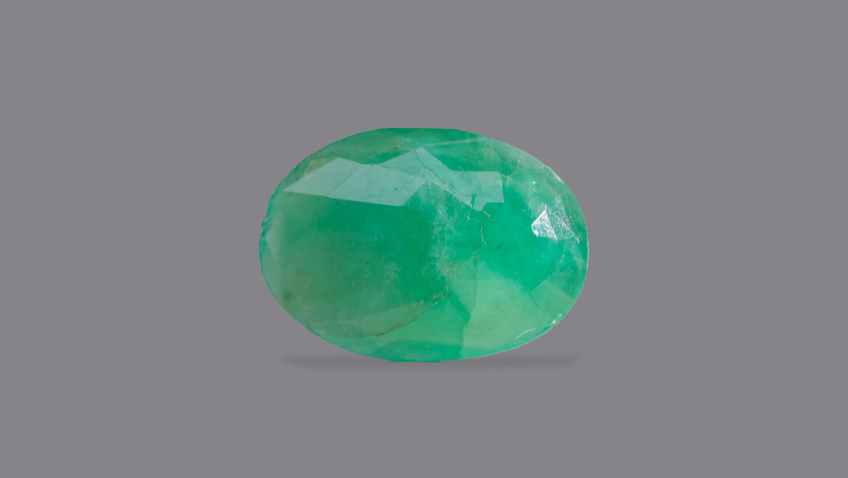 Zambian Emerald (Panna) 4.69 Carats / 5.15 Ratti