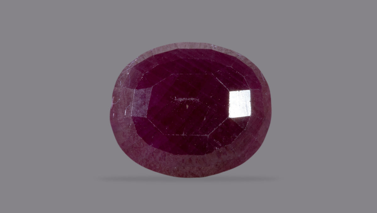 African Ruby (Manik) 6.38 Carats / 7.01 Ratti