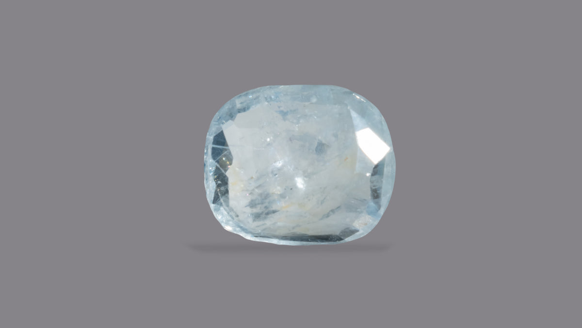 Natural Blue Sapphire 5.60 Carats / 6.15 Ratti