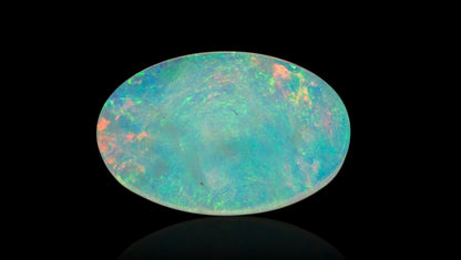 White Opal With Fire 2.91 Carats / 3.2 Ratti