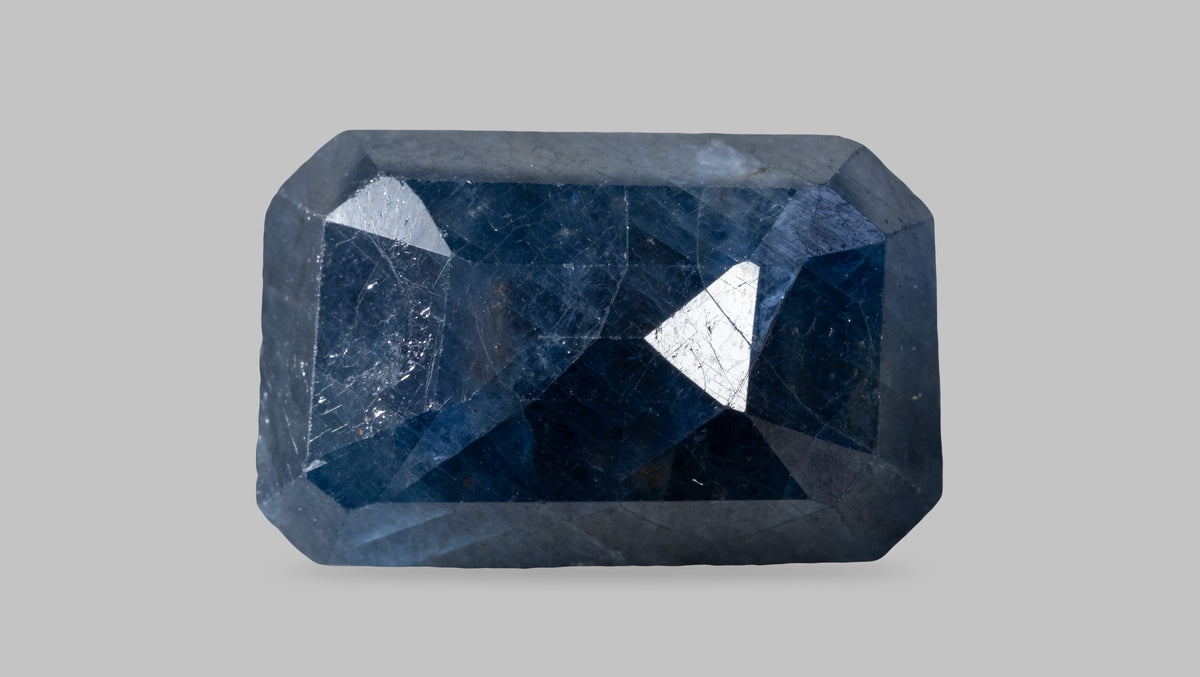 Natural Blue Sapphire 7.69 Carats / 8.45 Ratti