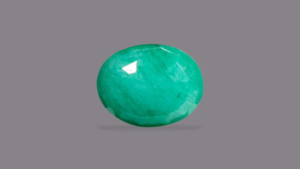 Zambian Emerald (Panna) 4.92 Carats / 5.41 Ratti