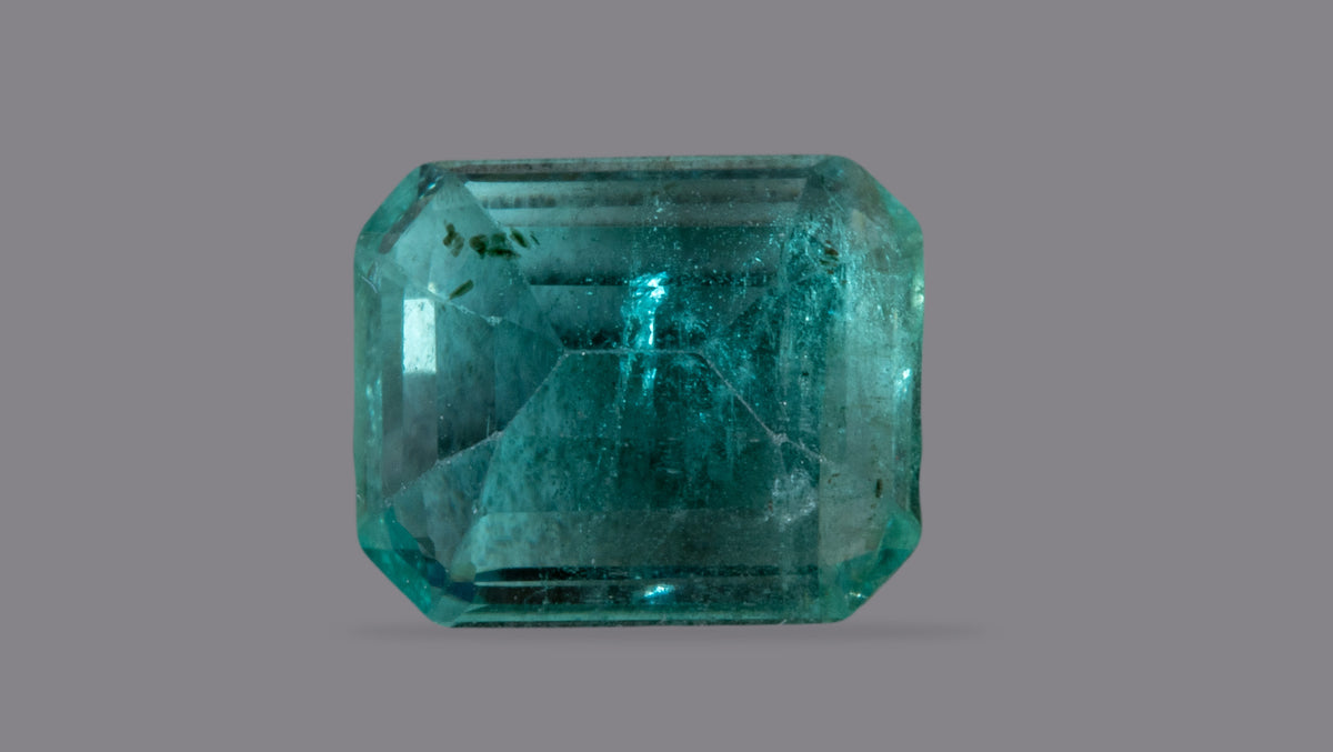 Zambian Emerald (Panna) 1.68 Carats / 1.85 Ratti