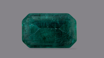 Zambian Emerald (Panna) 3.88 Carats / 4.26 Ratti