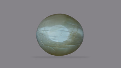 Cat's Eye (Lehsuniya) 6.74 Carats / 7.46 Ratti