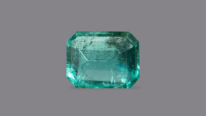 Zambian Emerald (Panna) 1.97 Carats / 2.16 Ratti