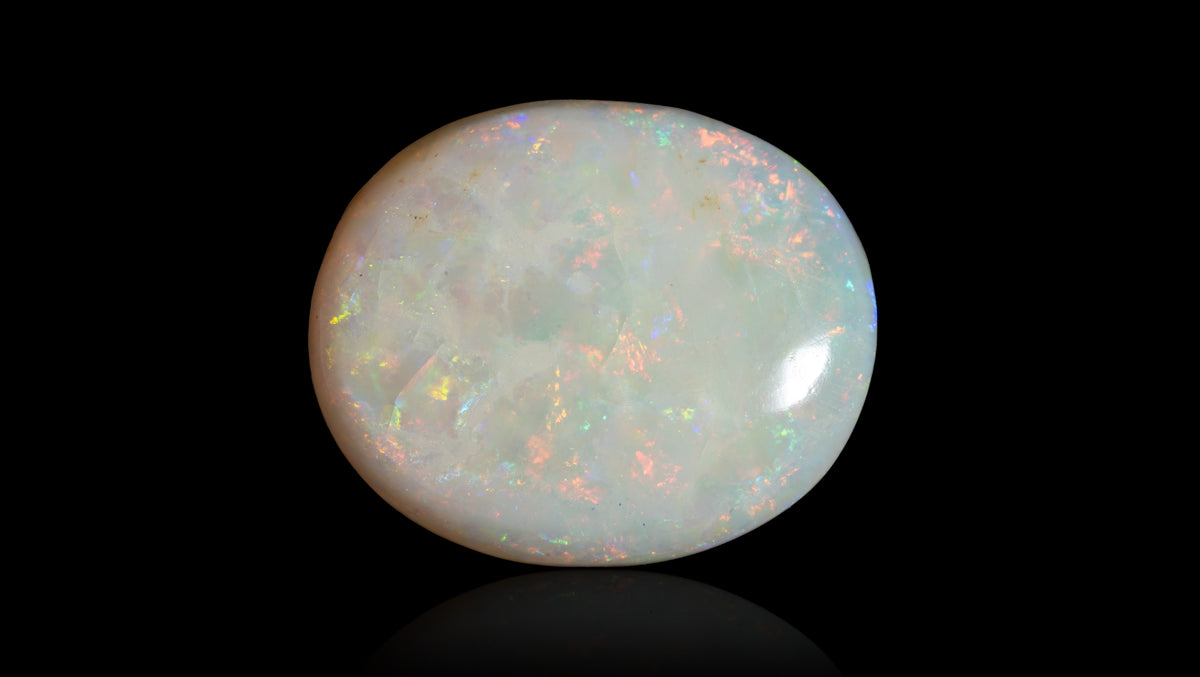 White Opal With Fire 15.71 Carats / 17.26 Ratti
