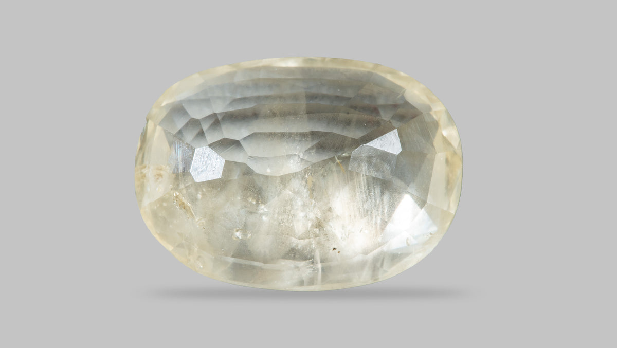 Natural Yellow Sapphire 5.45 Carats / 5.99 Ratti