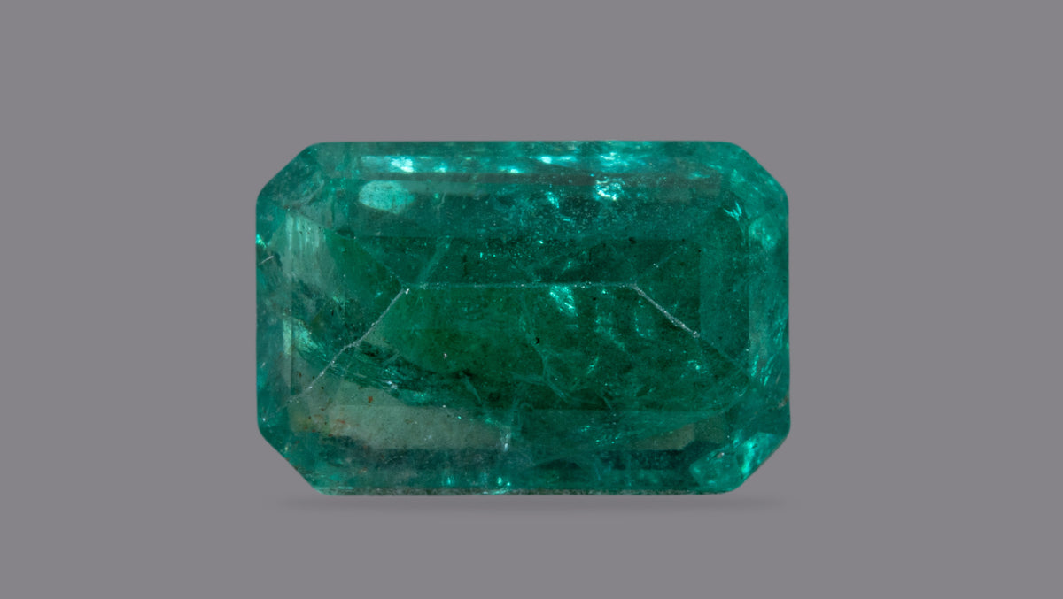 Zambian Emerald (Panna) 3.07 Carats / 3.37 Ratti