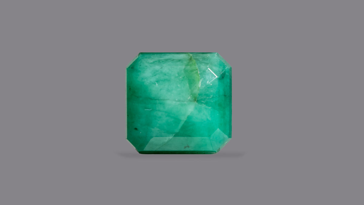 Zambian Emerald (Panna) 6.04 Carats / 6.64 Ratti
